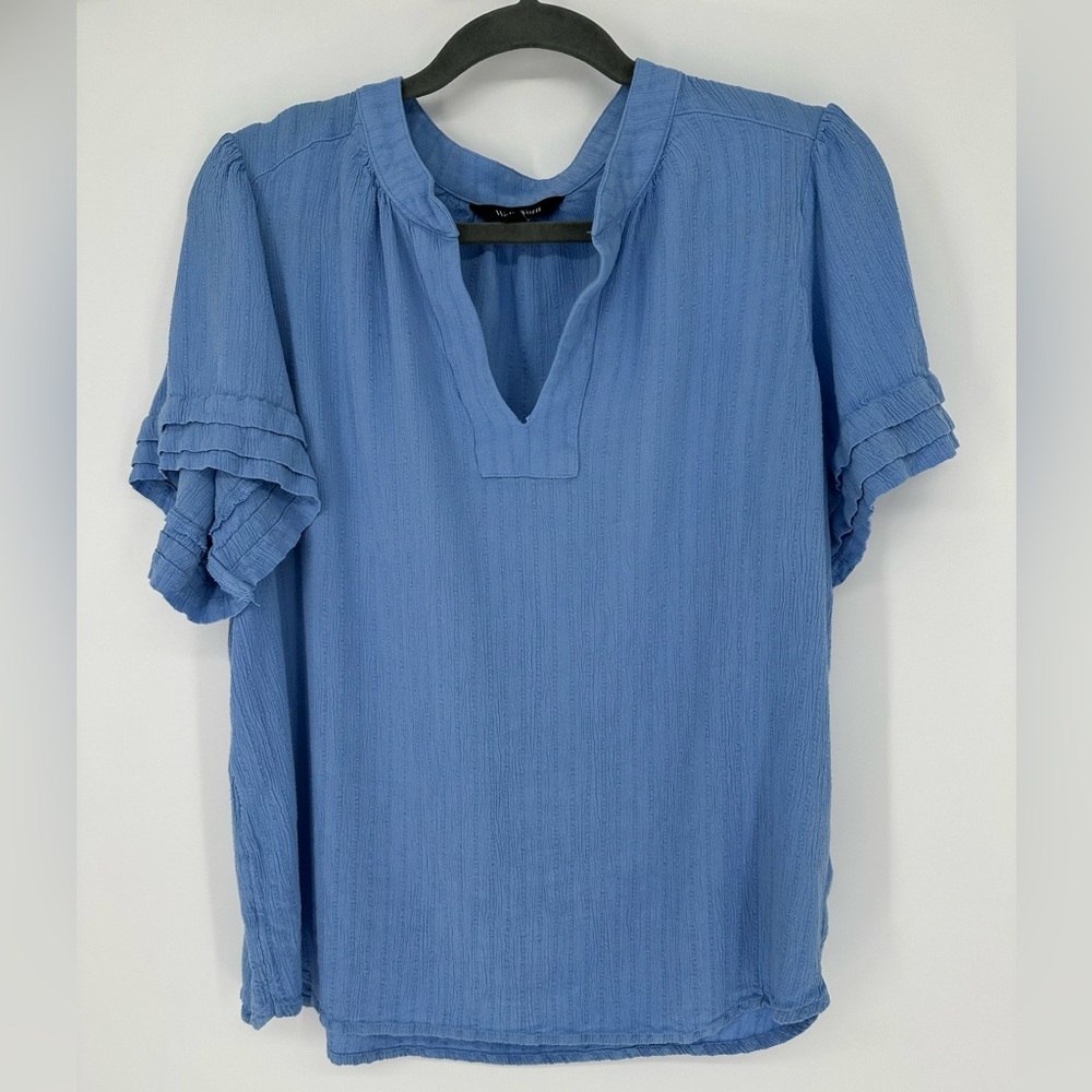 Well Worn Blue Textured Blouse Size L Ruffle Sleeve V-Neck Lightweight